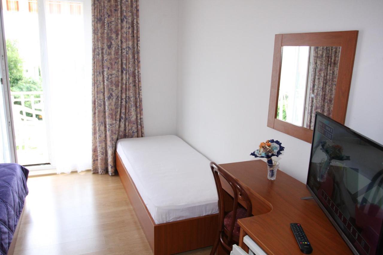 Apartments & Rooms Cakelic 米利尼 外观 照片